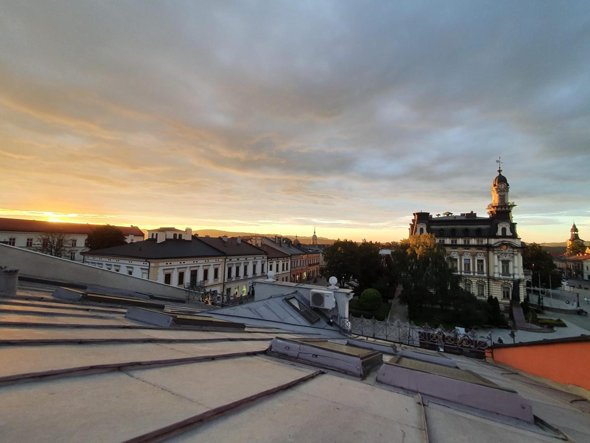 Apartament Z Widokiem Na Rynek Nowy Sacz Exterior photo